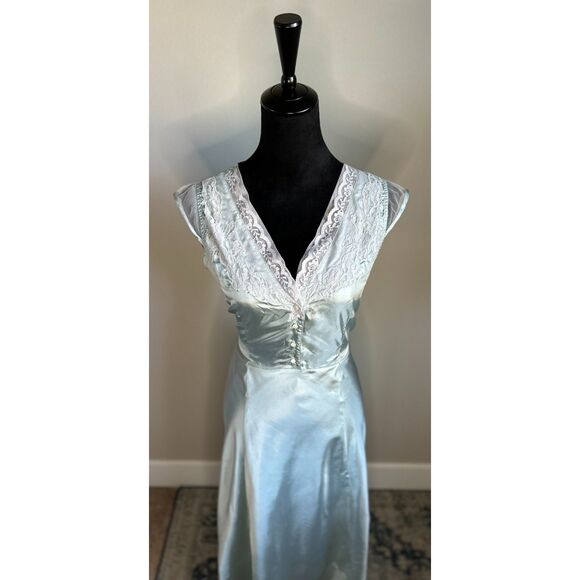 April Cornell Women's Pastel Blue Satin Sleeveless Lace Trim Nightgown Size S - Picture 6 of 7